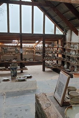 Wolfscastle Pottery